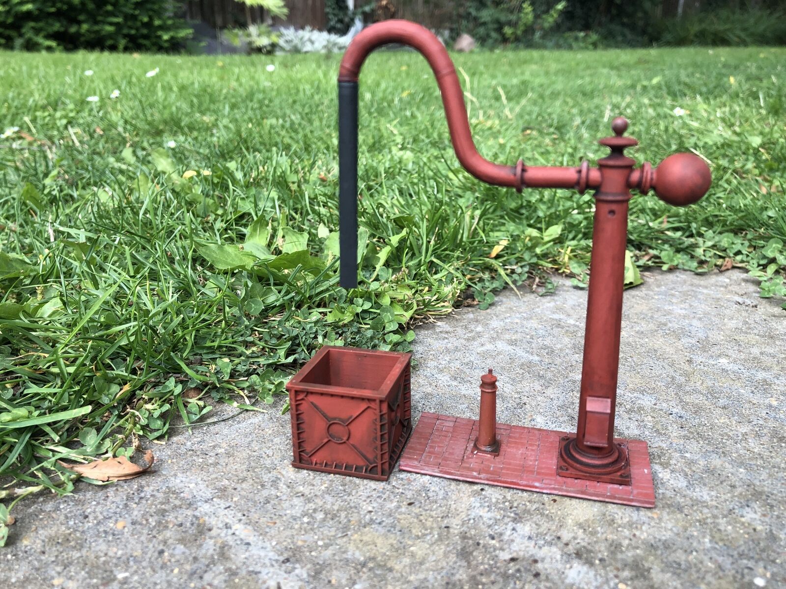 O gauge 7mm NER water crane kit with overflow tank and valve, modelled on the Goathland Station steam-era lineside equipment