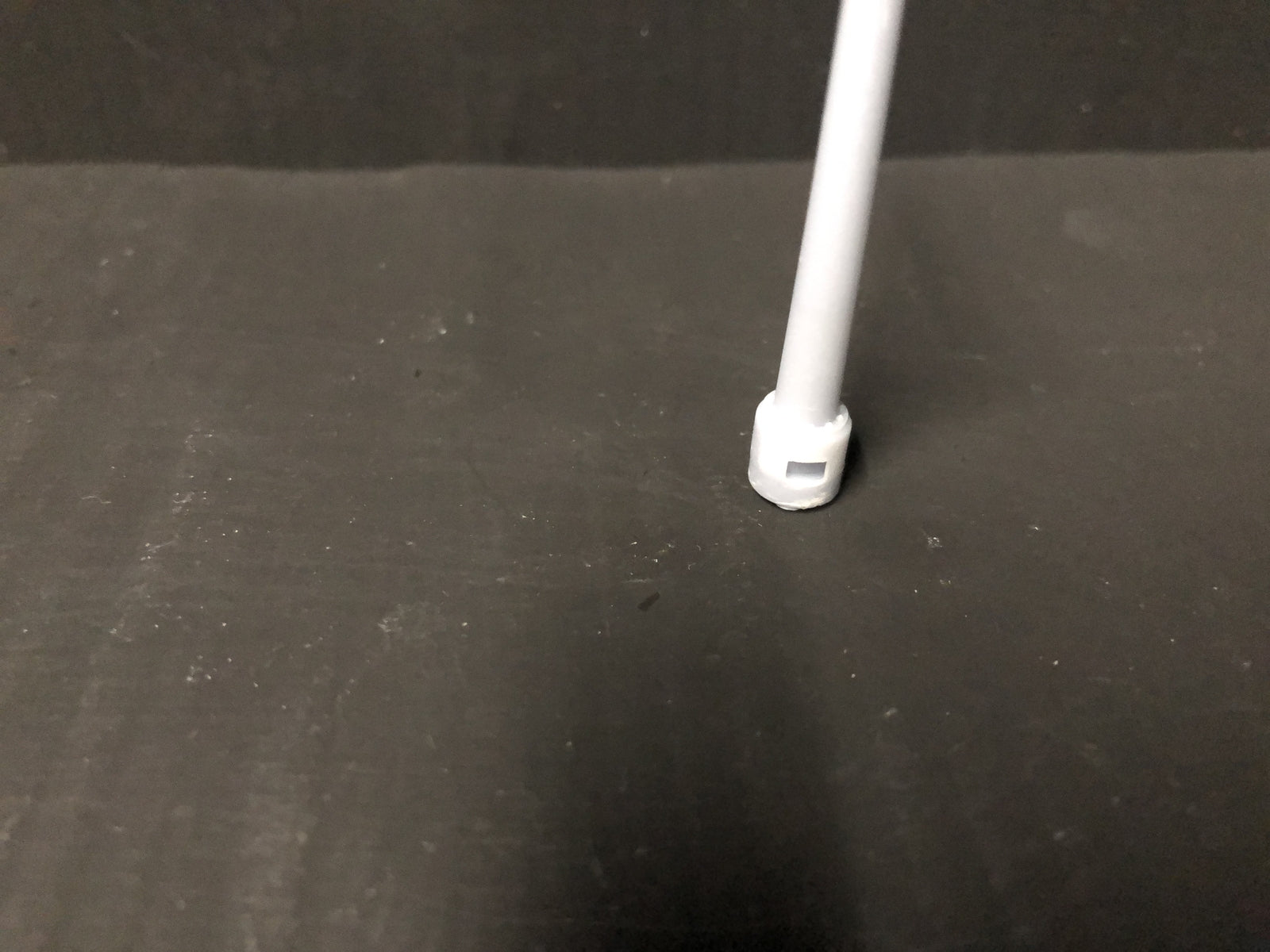 OO9 gauge GER/LNER Weybourne Station water crane kit with filling pipe and control stand for 4mm scale model railways