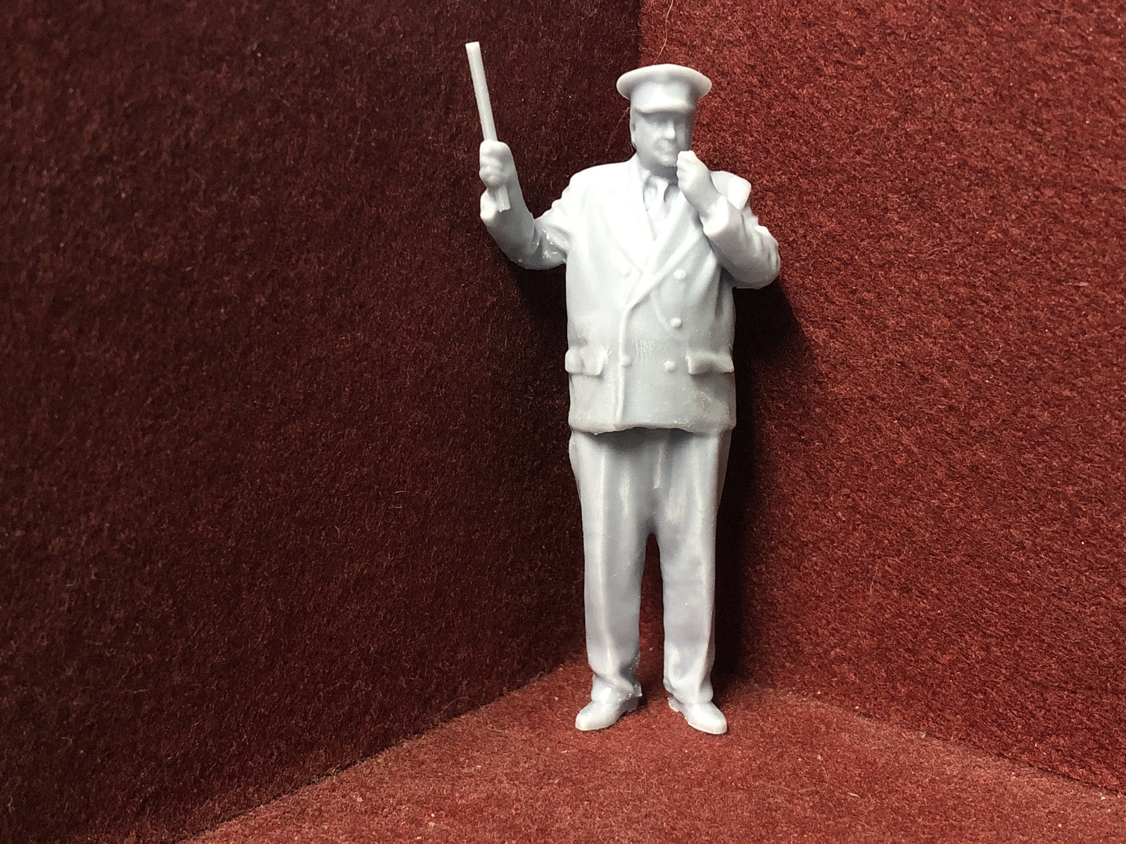 Unpainted G-scale 1:22 guard figure model, 3D scanned from a real person, suitable for GN15 narrow gauge layouts