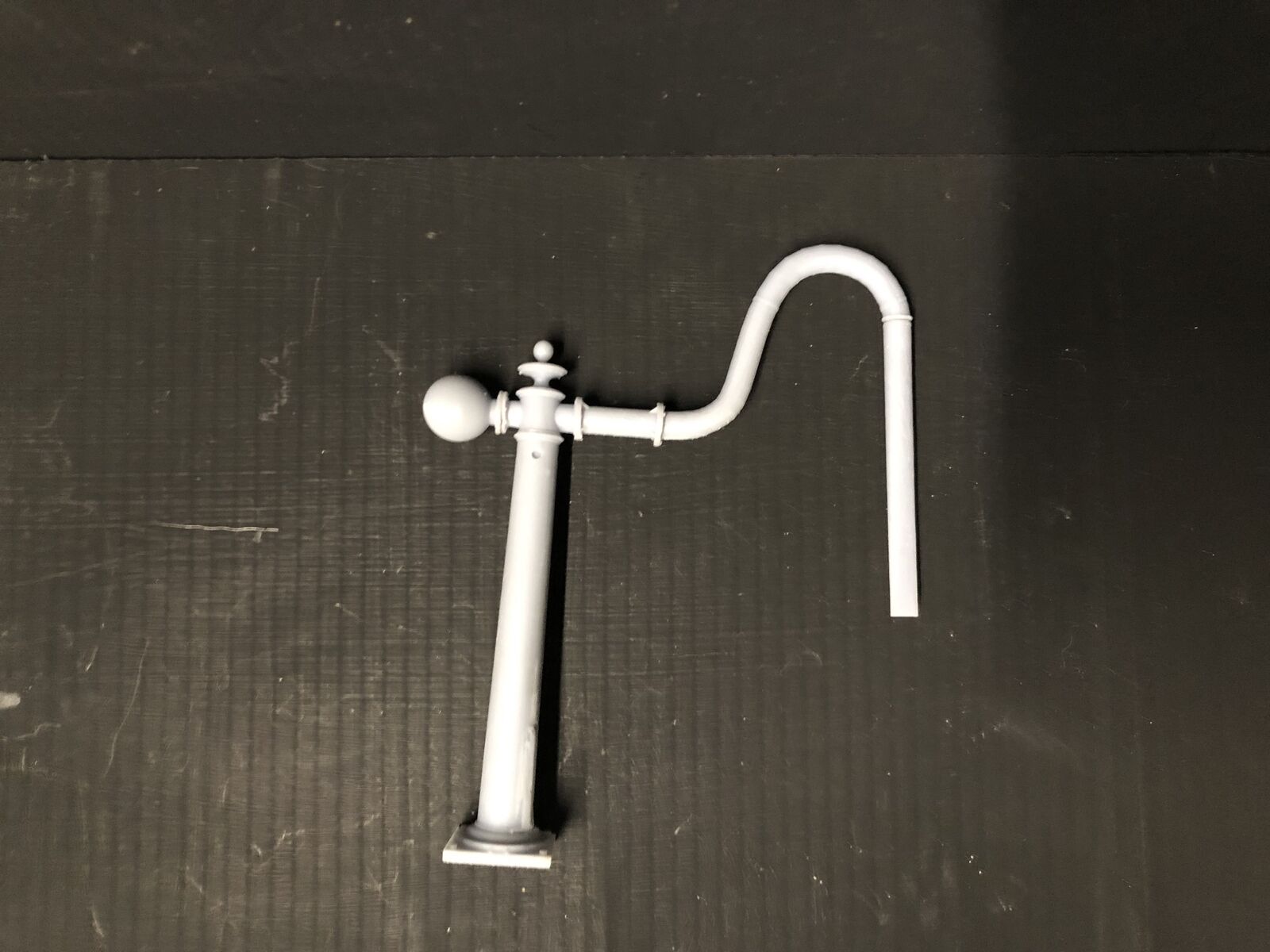 O gauge 7mm NER water crane kit with overflow tank and valve, model railway lineside detail based on Goathland Station