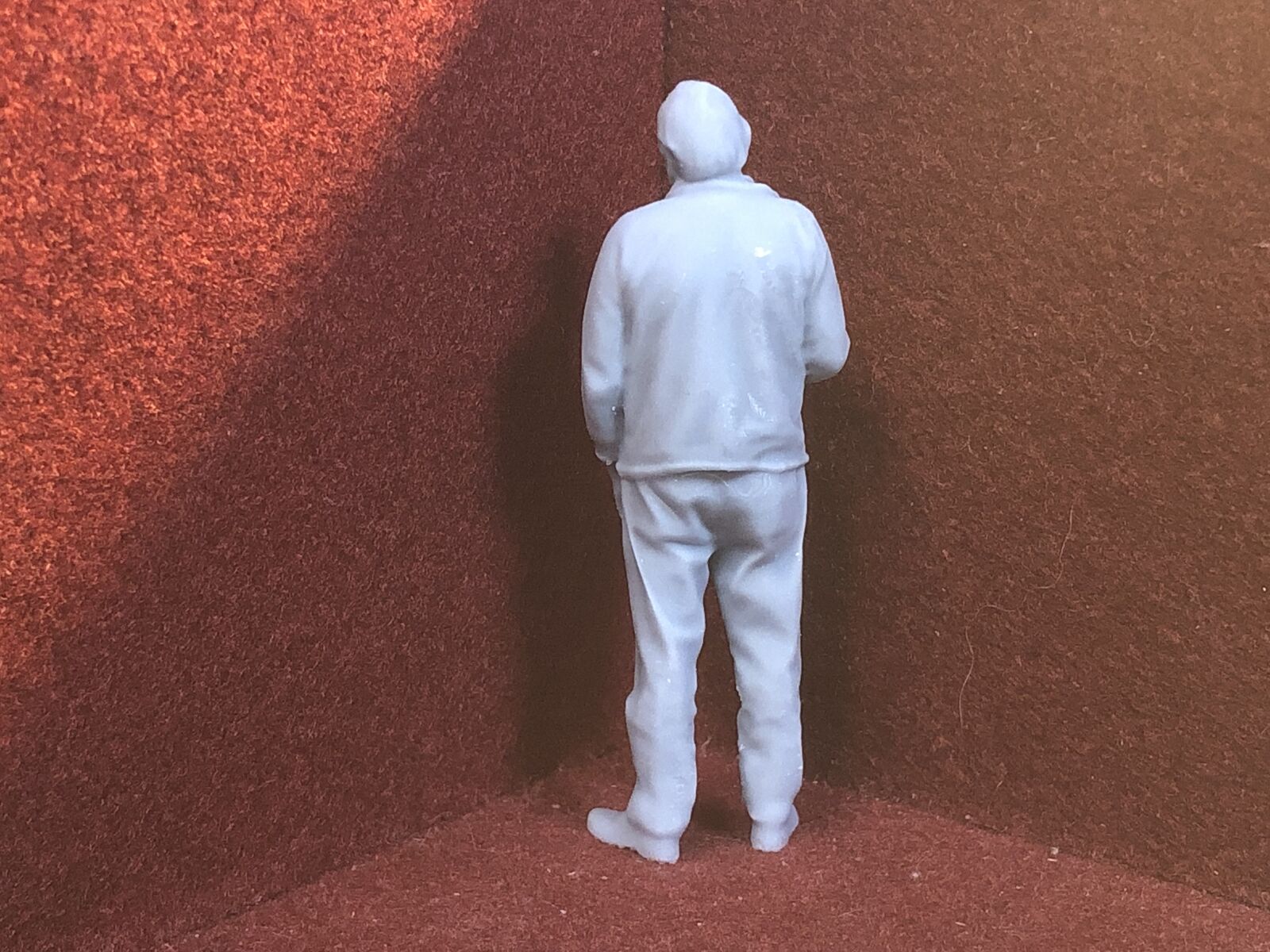 G-scale 1:22 resin figure of a 73mm tall driver for GN15 or G scale model railway layouts