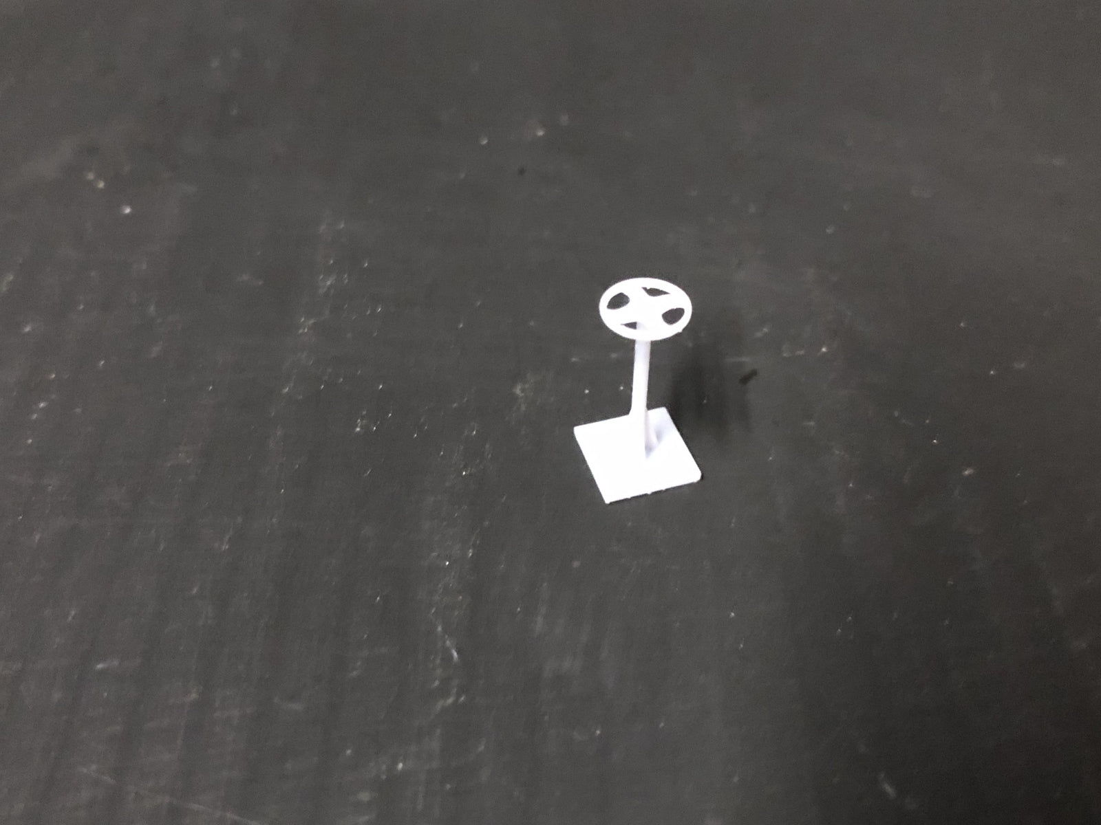 OO9 gauge GER/LNER water crane kit based on Weybourne Station, with filling pipe and control stand for 4mm scale model railways