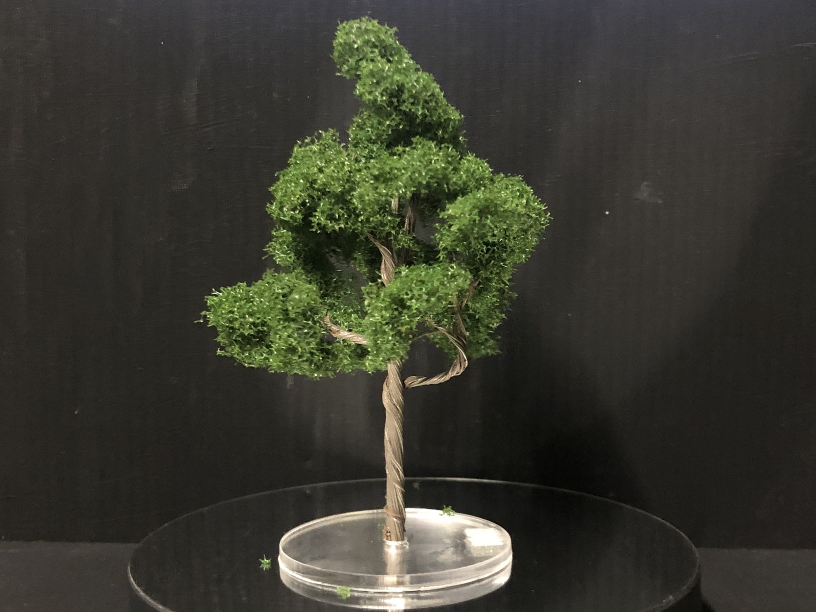 OO9 to NG7 scale model tree with bendable wire armature, approximately 100mm tall, supplied flat for shaping on your layout