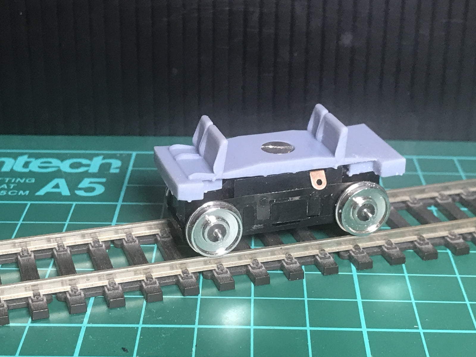 OO gauge VW Deutsche Bahn inspection railcar resin kit for 31mm wheelbase Tenshodo spud chassis with 10.5mm wheels