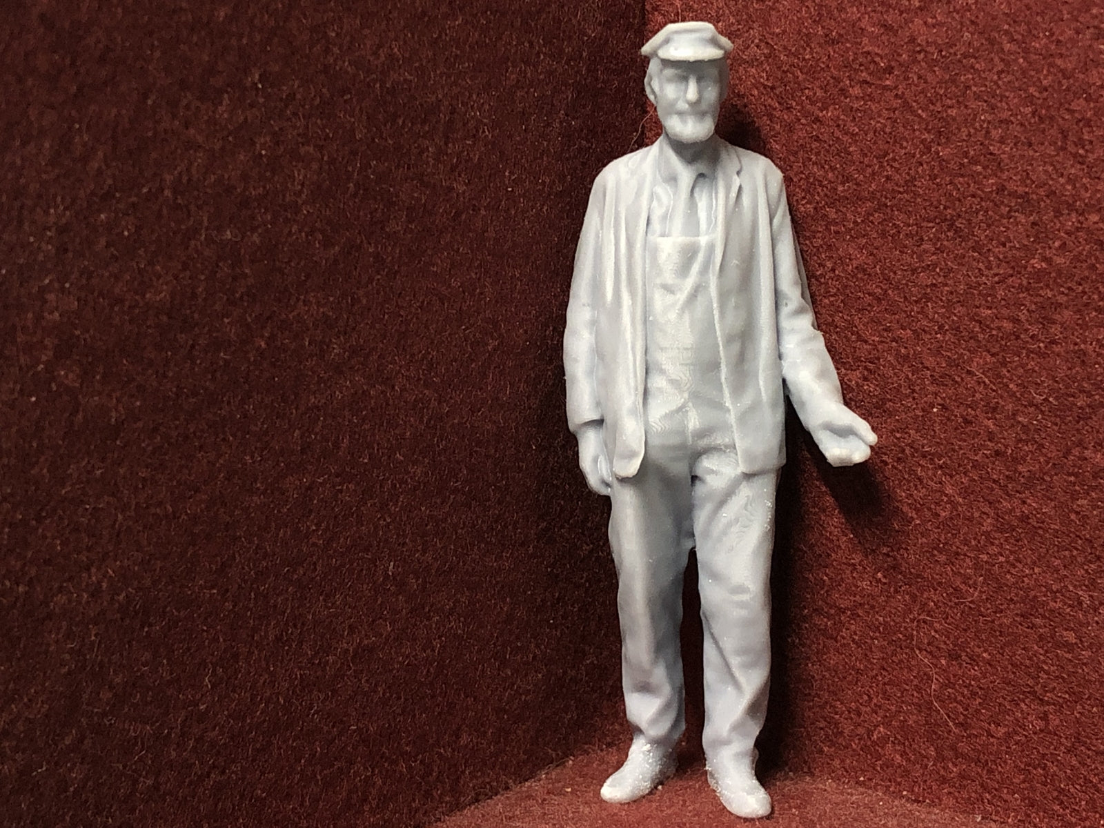 16mm scale 1:19 SM32 model railway driver figure, 3D scanned from a real person, standing pose for garden railway layouts