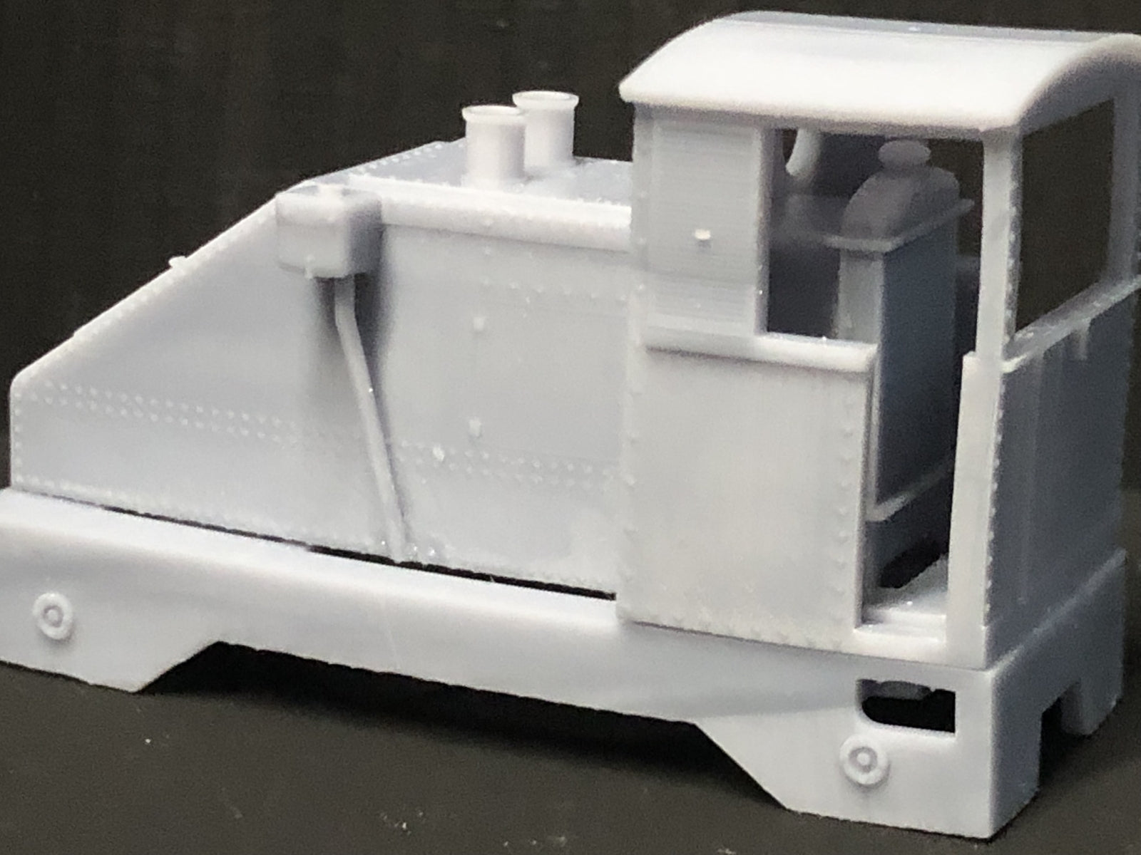 OO9 gauge Kerr Stuart No.4415 narrow gauge diesel locomotive kit body on a Kato 11-109 motor bogie chassis