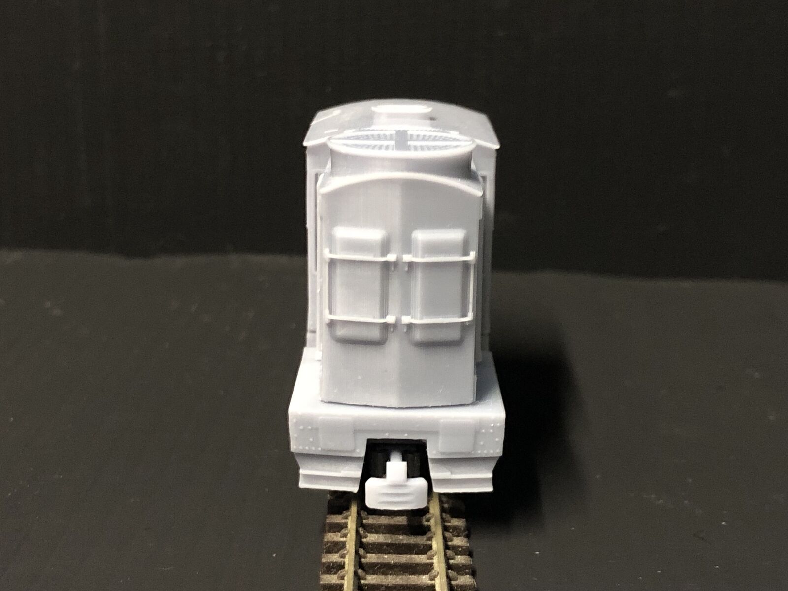 OO9 narrow gauge LMS Sentinel 7192 steam locomotive body kit designed to fit a Kato 11-109 chassis