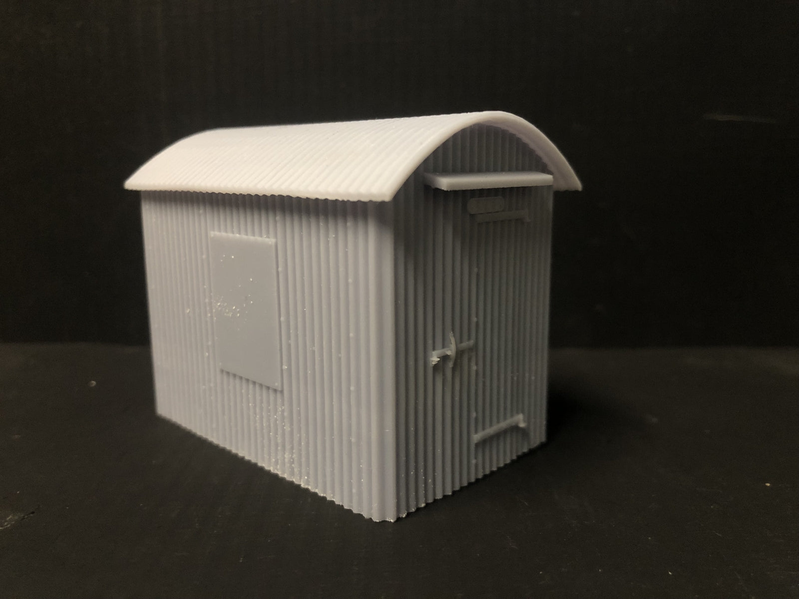 O gauge/O-16.5 model railway lamp hut kit with laser-cut glazing, based on the Buckfastleigh steam railway building