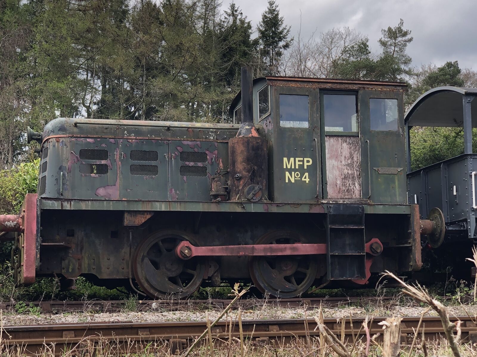 OO9 narrow gauge Fowler MFP No.4 diesel locomotive body kit shown fitted to a Kato 11-109 motor bogie chassis