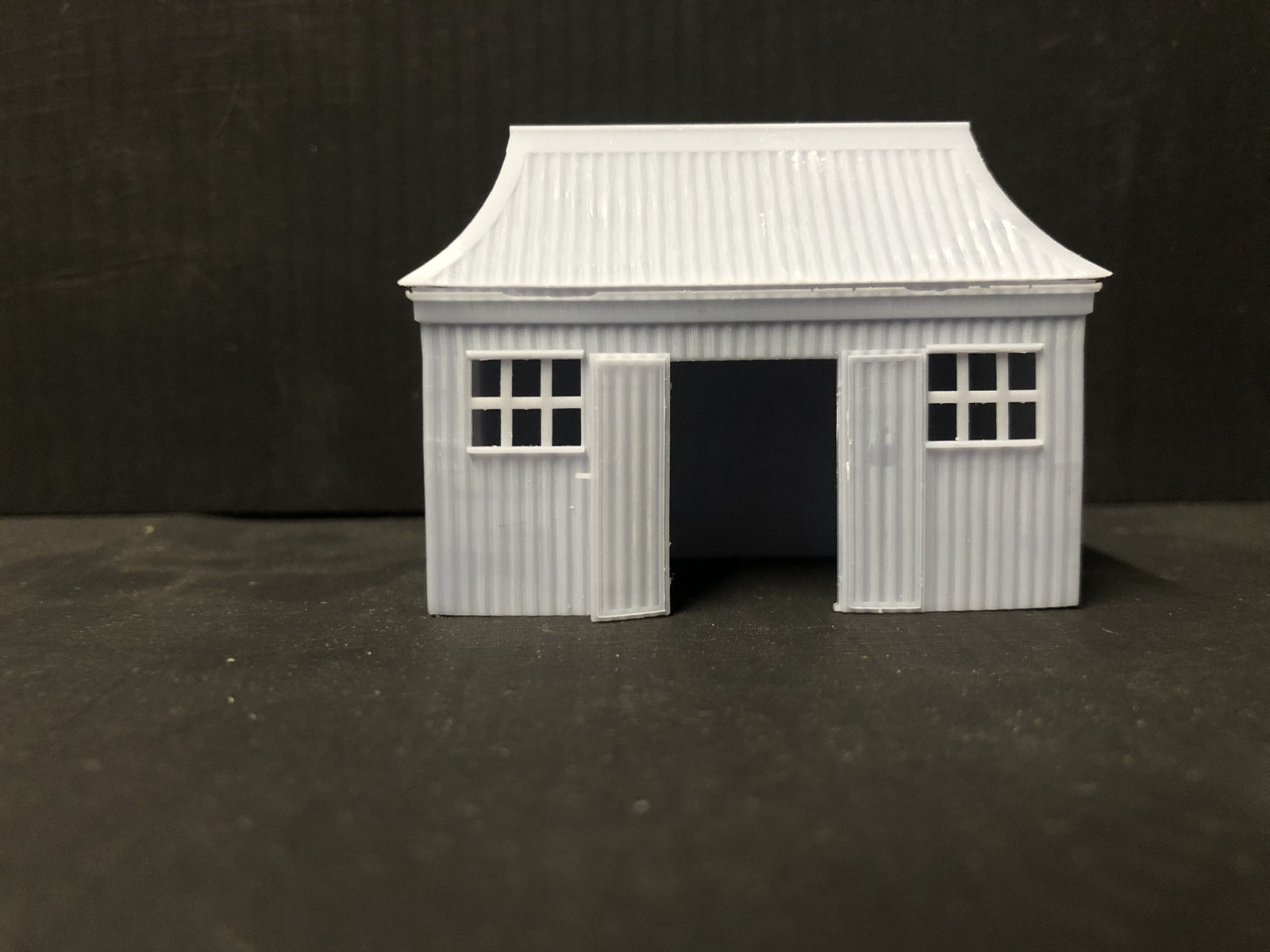 OO9/OO/HO GWR pagoda-style station waiting room building model with open doors and glazed windows for model railway layouts