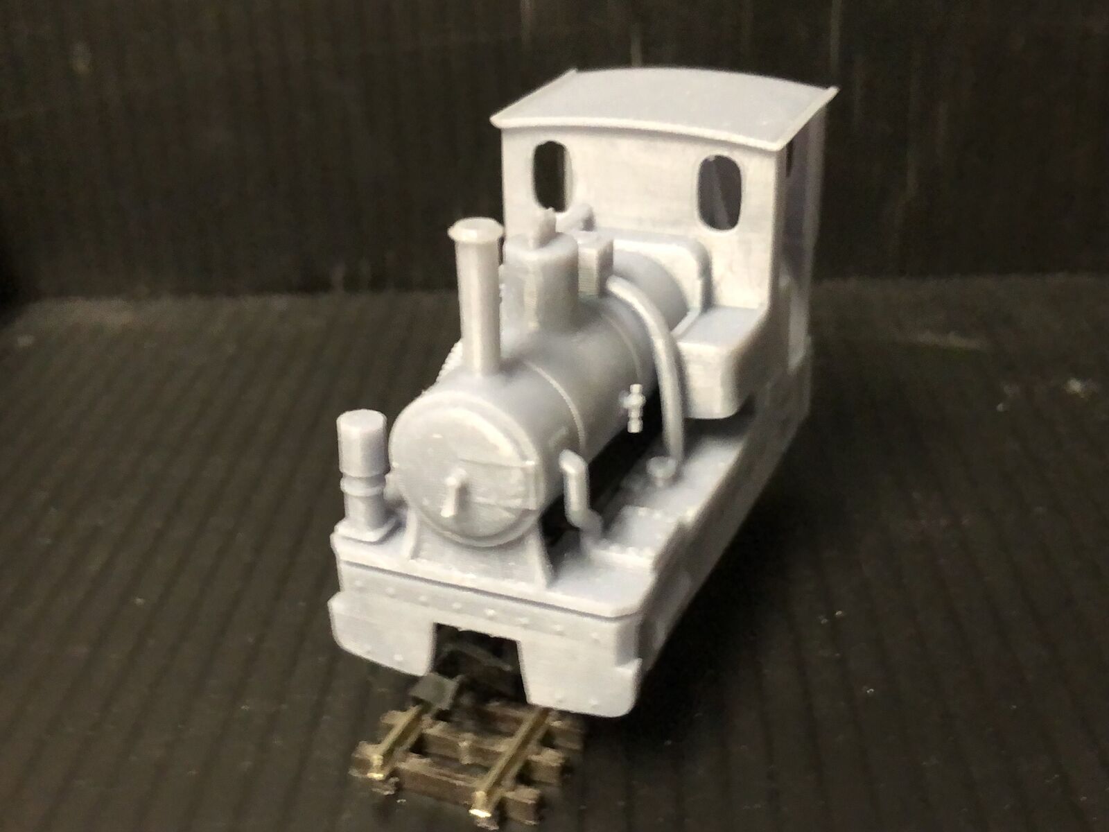 OO9 narrow gauge Andrew Barclay Douglas steam locomotive body kit to fit a Kato 11-109 chassis, shown unpainted for detailing