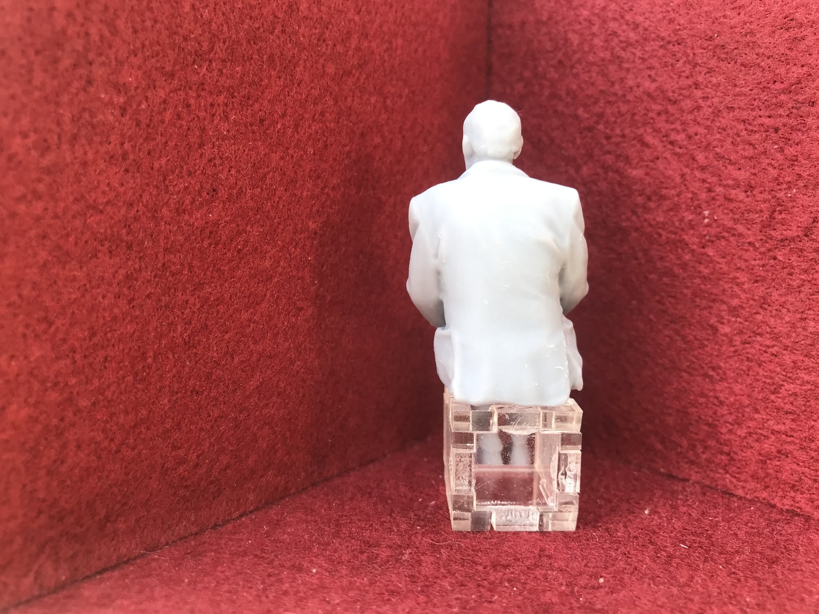 G scale 1:22.5 seated bearded driver figure for model railways, suitable for GN15 narrow gauge layouts