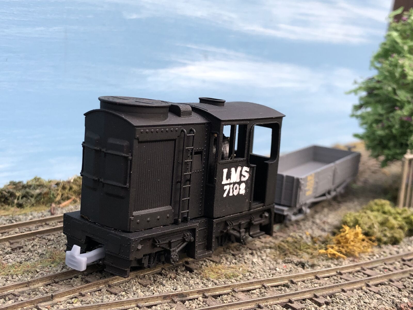 OO9 narrow gauge LMS Sentinel 7192 steam locomotive kit body designed to fit a Kato 11-109 chassis