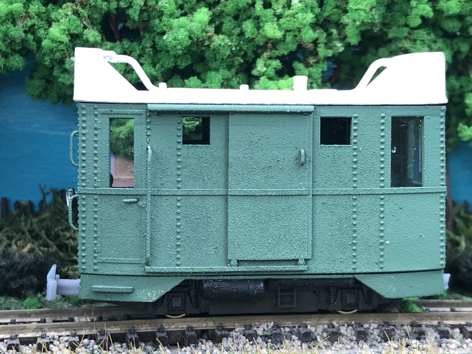 OO9 Ganz DMOT narrow gauge diesel locomotive body kit for Kato 11-109 chassis on 9mm model railway track