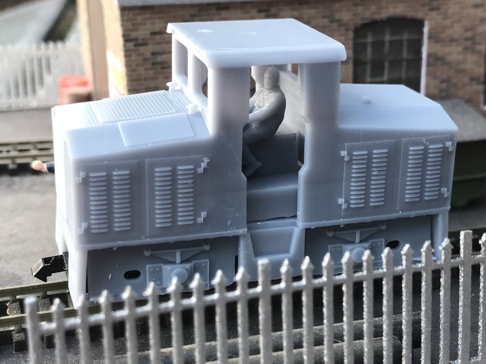 OO9 009 narrow gauge Diema DS90 style diesel shunter body shell designed to fit a Kato 11-109 chassis