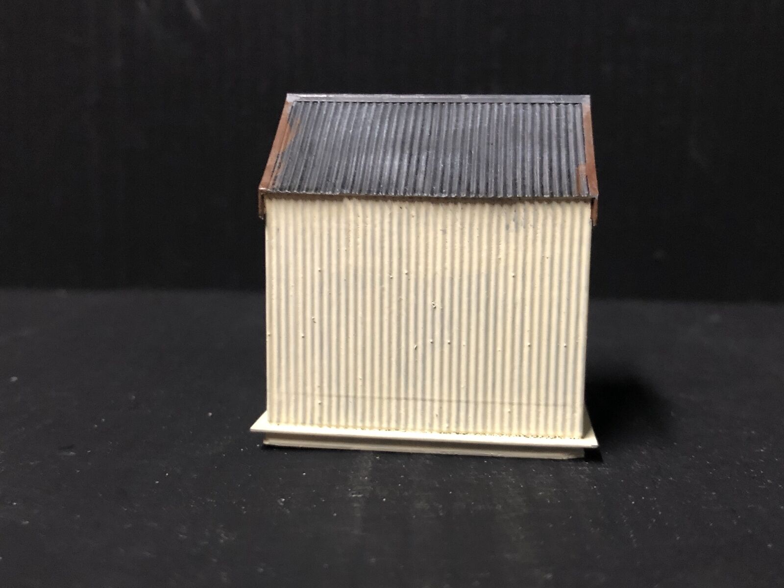 OO9 narrow gauge OO gauge Sylfaen halt resin station hut kit with glazing, unpainted 4mm scale building for rural model railways