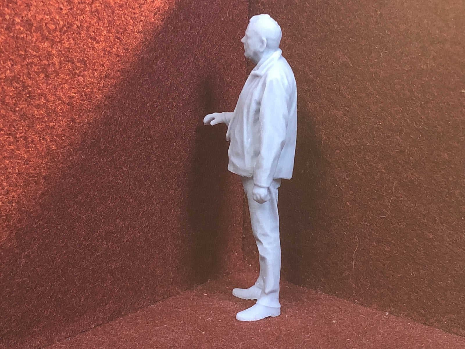 G scale 1:22 resin 3D-scanned male figure M027 for GN15 model railways, suitable as a driver or yard worker figure