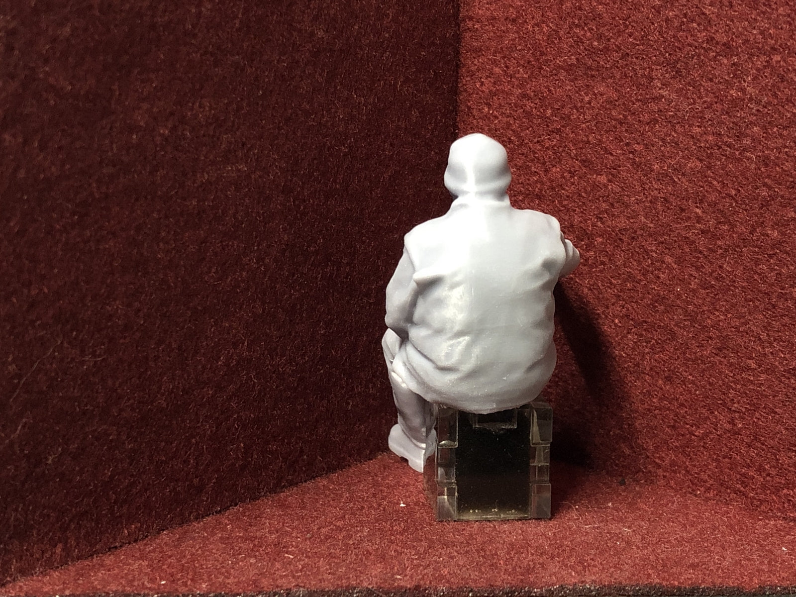 G-scale 1:22.5 seated driver figure for model railways, suitable for GN15 narrow gauge layouts and Bachmann chassis cabs