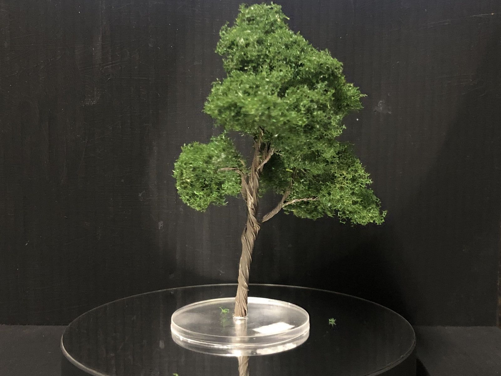 OO9 to NG7 scale model tree with bendable wire armature, approx 100mm tall, shown flat-packed ready for shaping on your layout