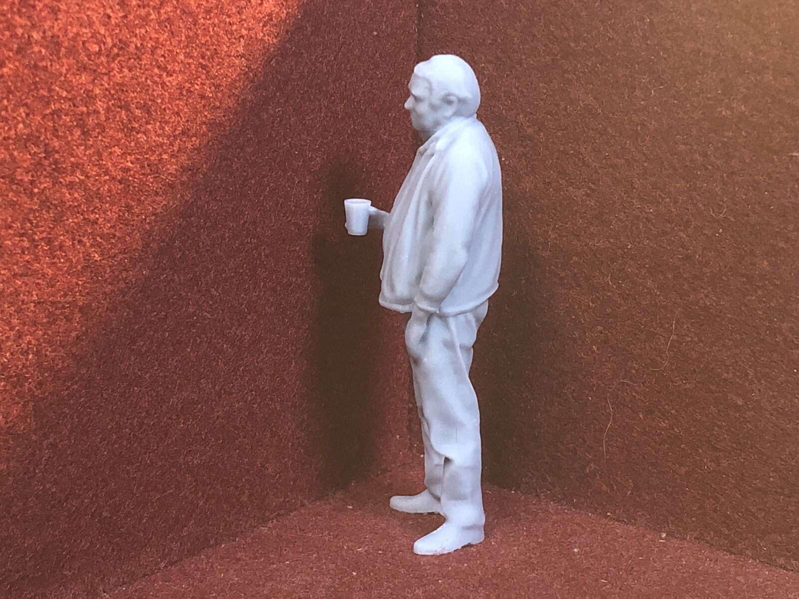 G-scale 1:22 resin figure of a 73mm tall driver for GN15 or G scale model railway layouts