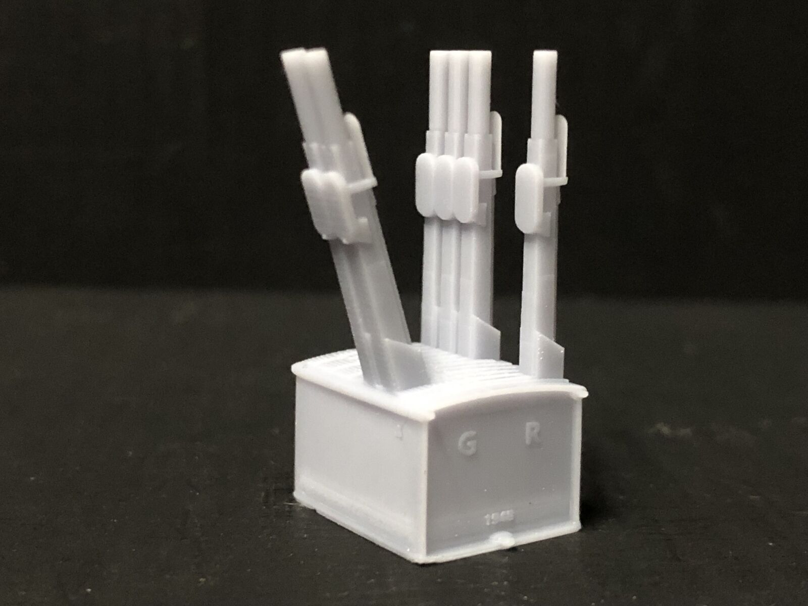 NG7 7mm scale model railway signalman’s hut kit with separate roof, glazing and interior lever frame on a narrow gauge layout