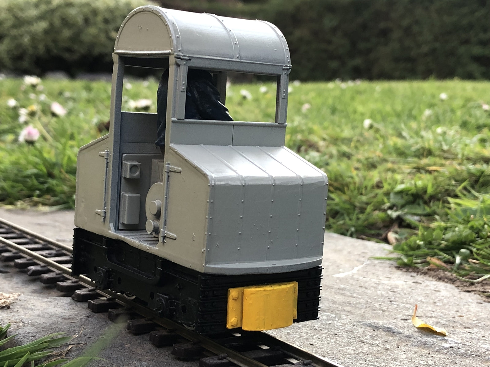 GN15 narrow gauge 1917 English Electric Brush critter munitions loco kit for industrial model railway layouts