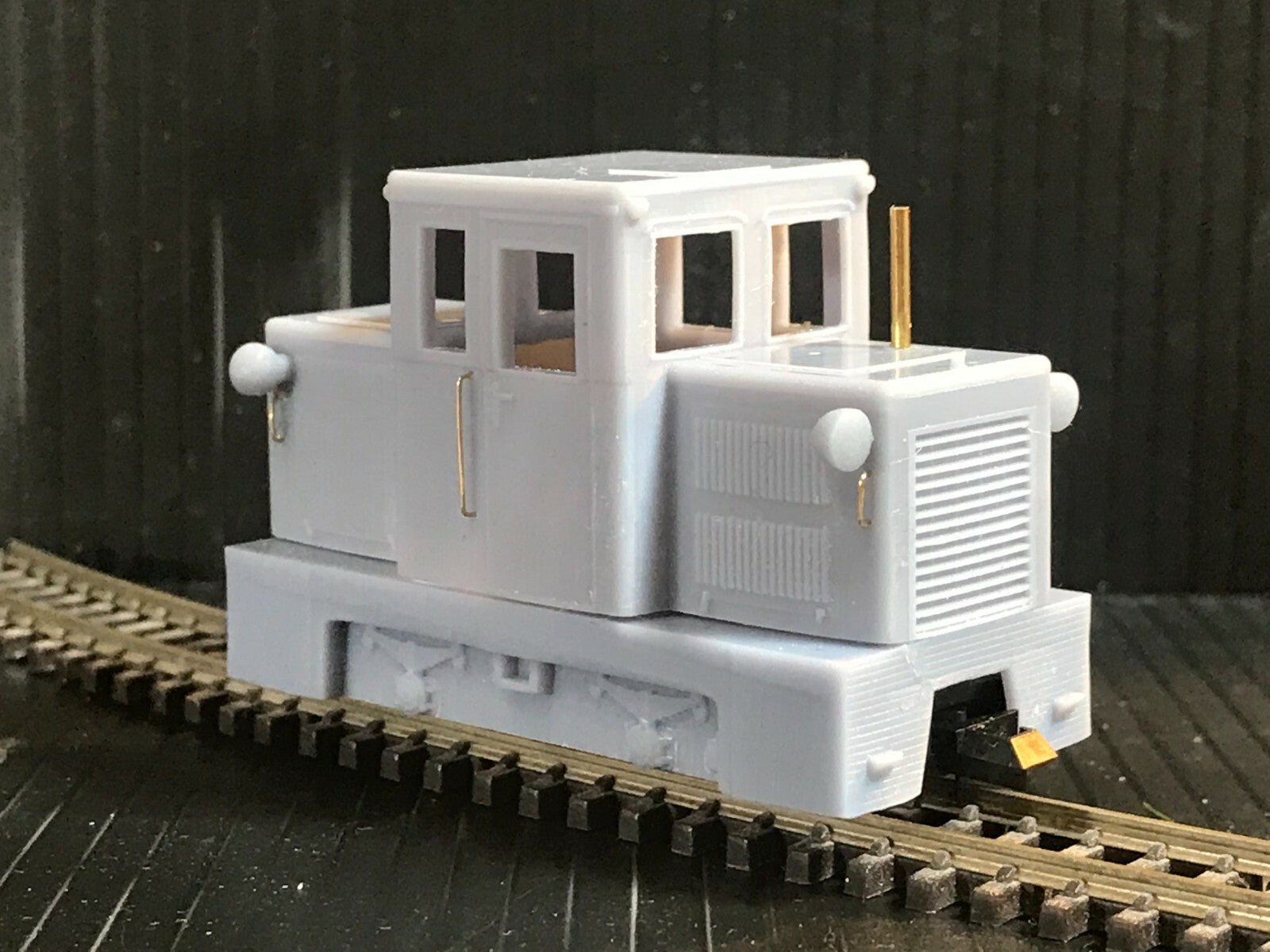 OO9 009 Hungarian forestry diesel shunter locomotive body shell for Kato 11-109 narrow gauge chassis