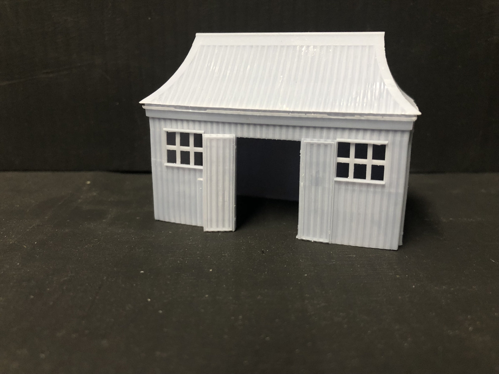 OO9/OO/HO scale GWR pagoda-style station waiting room building kit with open doors and clear glazing