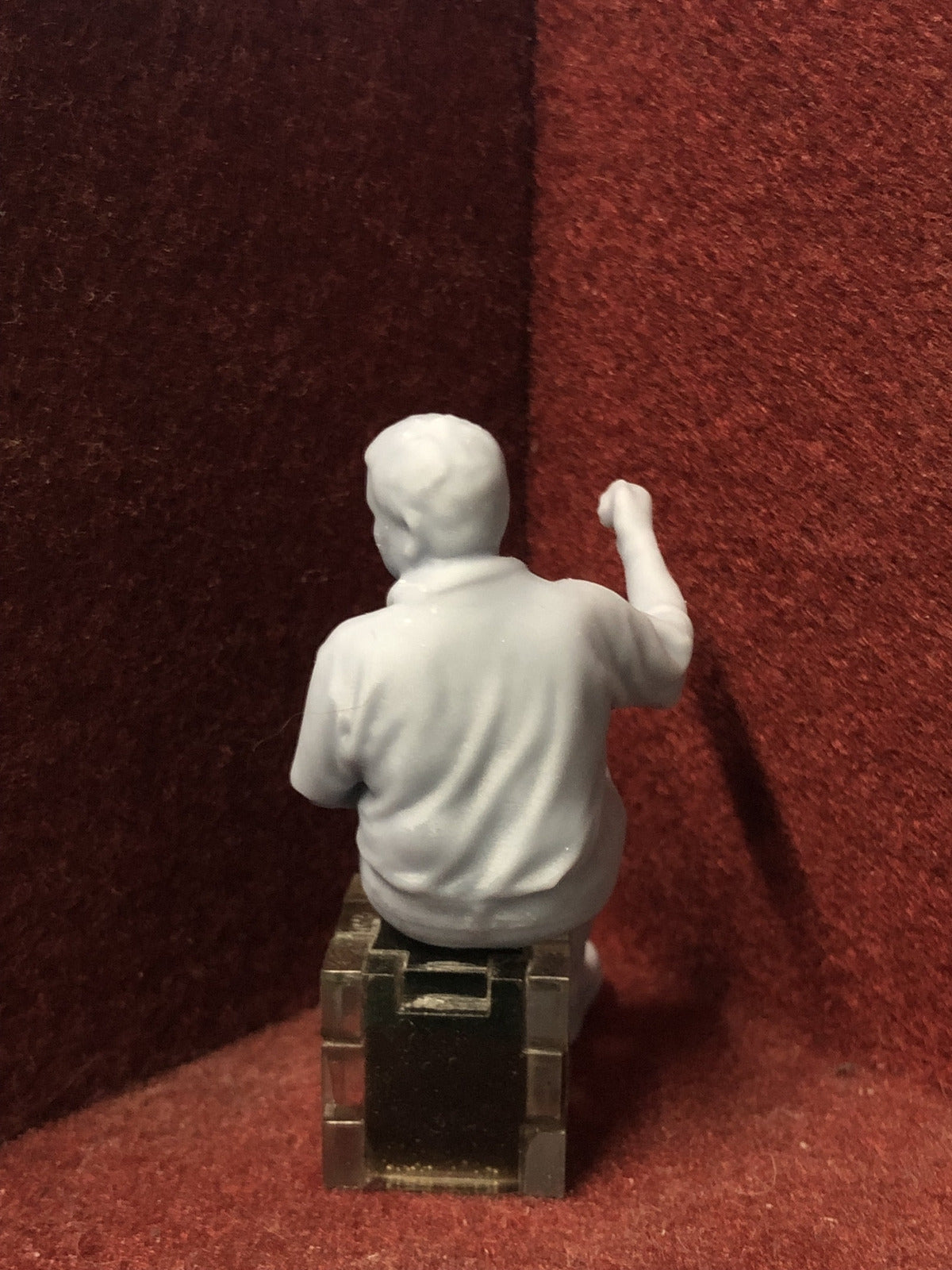 Unpainted G-scale 1:22.5 seated driver figure, 3D scanned from a real person, for GN15 or G-scale model railway layouts