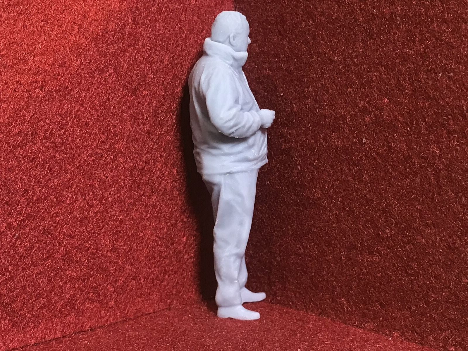 Unpainted G-scale 1:22 standing driver figure for GN15 model railways, 3D scanned from a real person