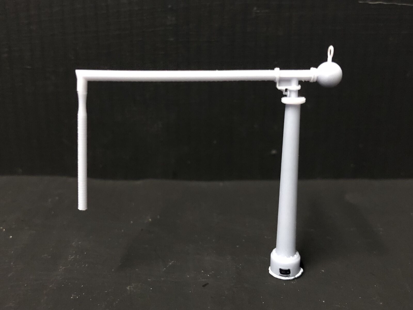 OO9 gauge GER/LNER Weybourne Station water crane kit with filling pipe and control stand for 4mm scale model railways