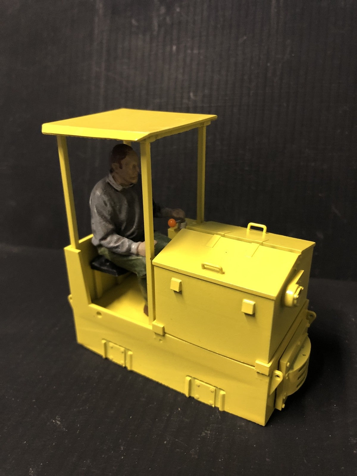 GN15 Clayton electric locomotive easy-build kit for narrow gauge model railway layouts on 16.5mm track