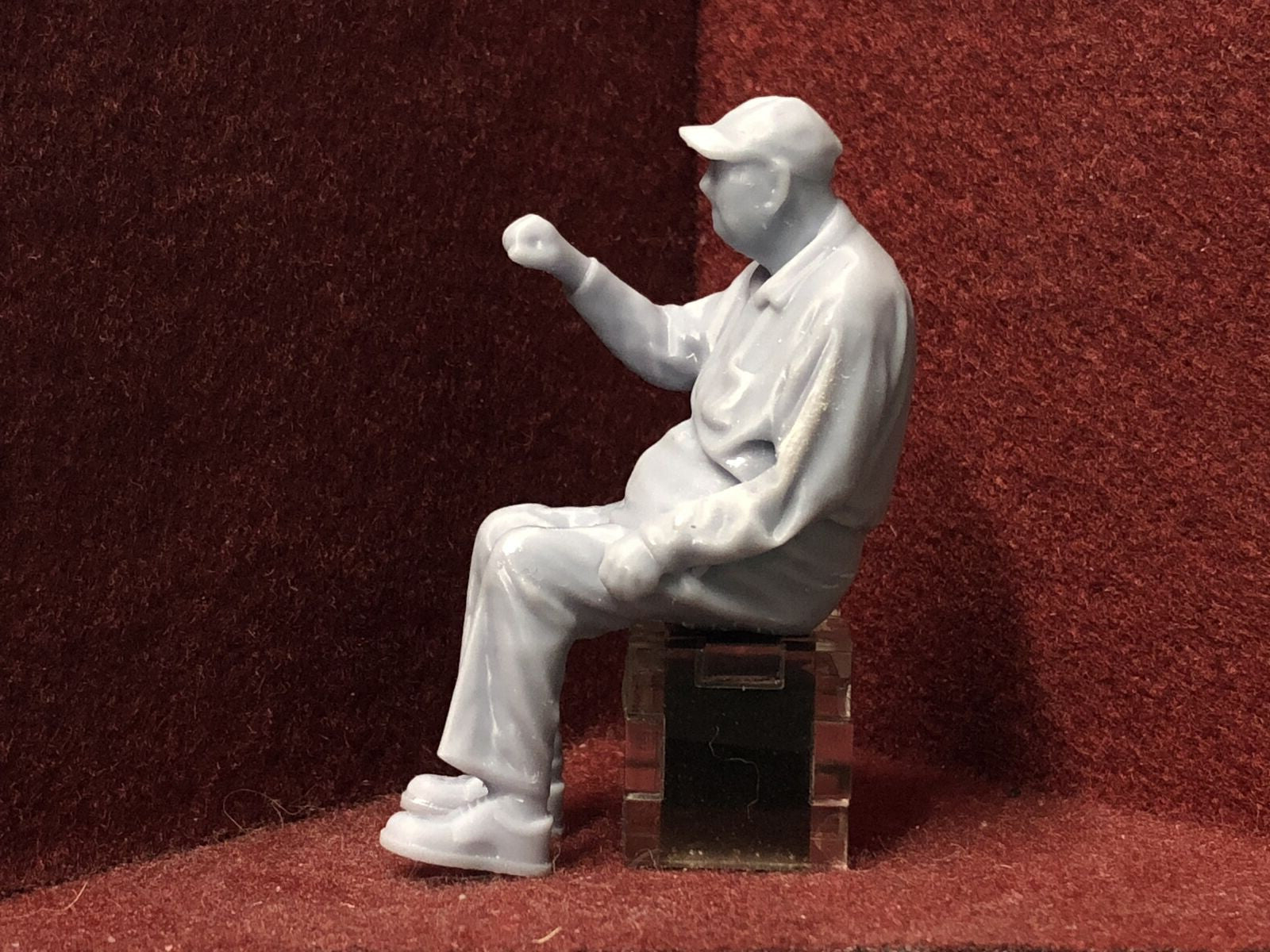 G-scale 1:22.5 seated driver figure for GN15 narrow gauge model railways, 3D scanned from a real person