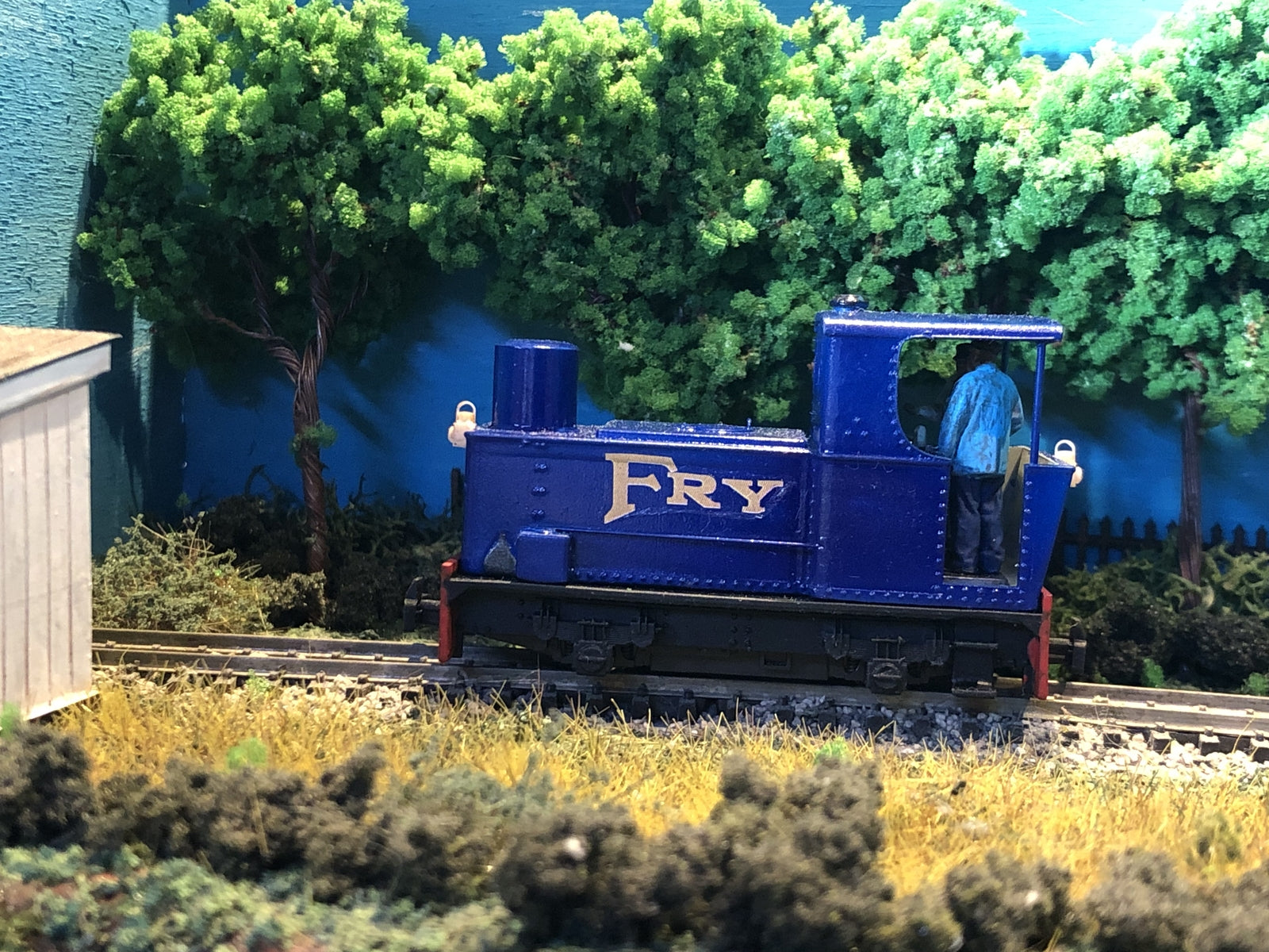 OO9 100 HP Sentinel Fry steam locomotive body kit designed to fit a Kato 11-109 narrow gauge chassis