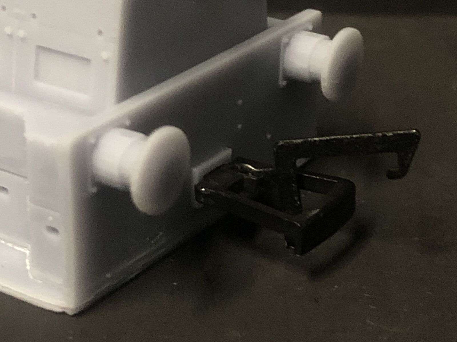 Unpainted OO9 Hunslet Yardmaster diesel shunter loco body kit to fit a BD Concepts 28mm motor bogie chassis (not included)