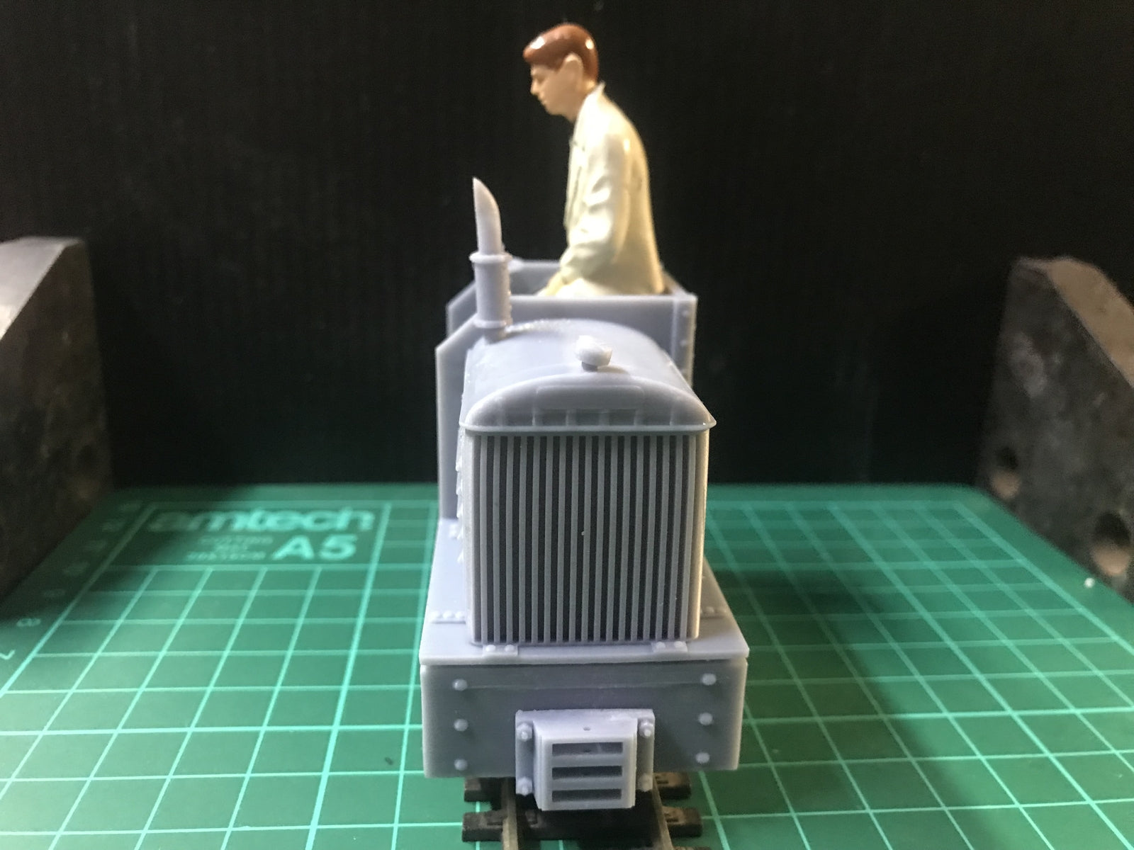 GN15 narrow gauge Lady Elsa side-seat diesel critter locomotive kit body shown to fit a Tenshodo motor bogie chassis