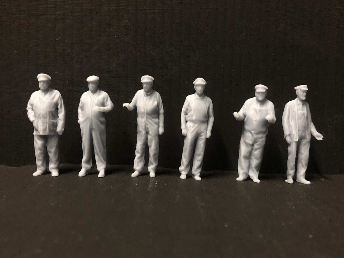 Looking for 1:43.5 unpainted loco crew figures?