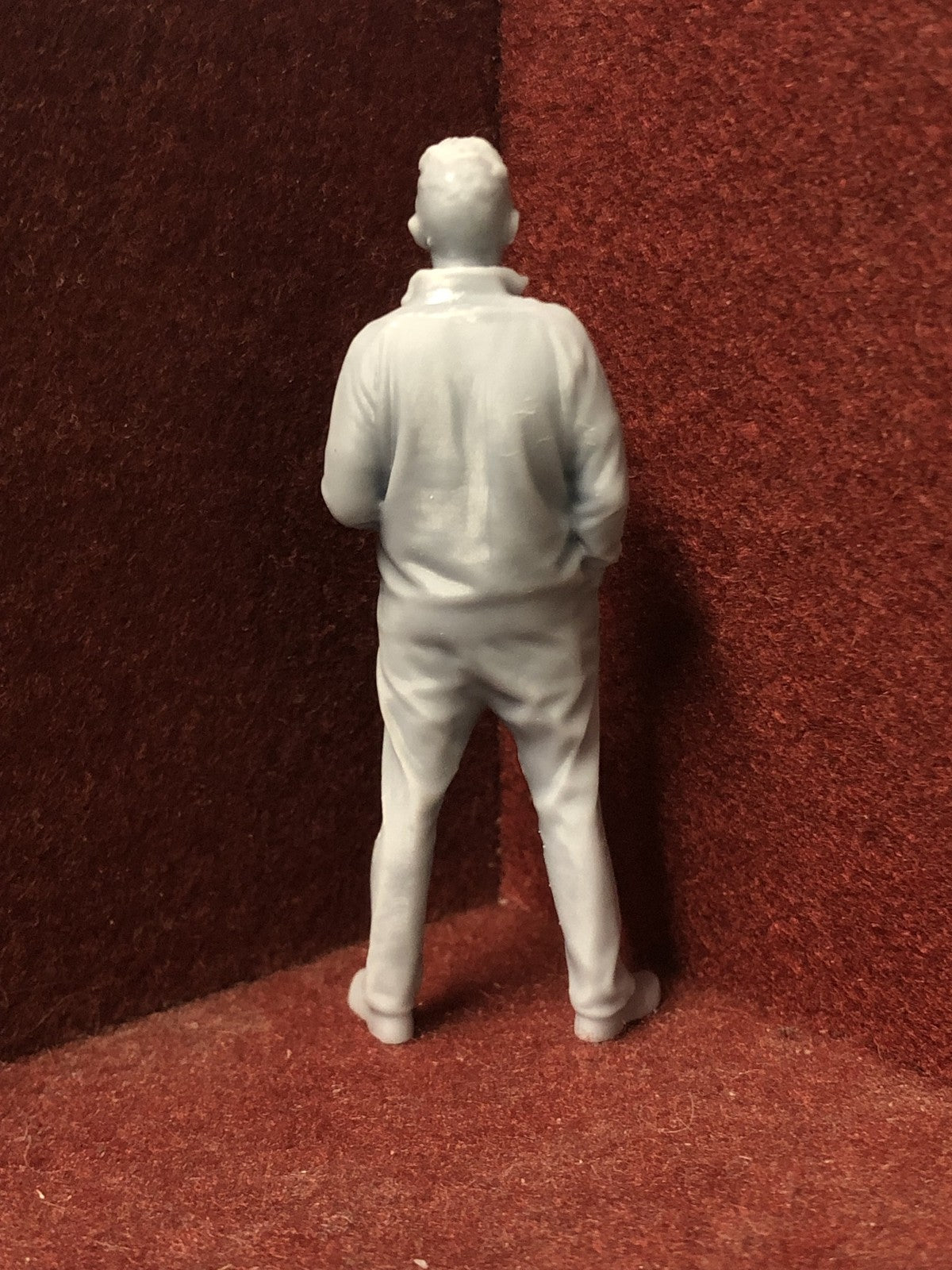 Unpainted G-scale 1:22.5 male model railway figure holding a coffee cup, suitable for GN15 scenic detailing.
