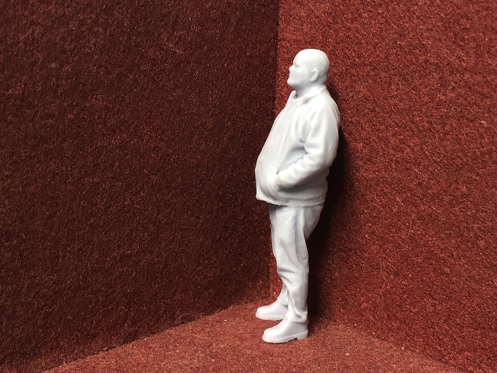 Unpainted 3D-scanned G scale 1:22.5 driver figure for GN15 narrow gauge model railway layouts