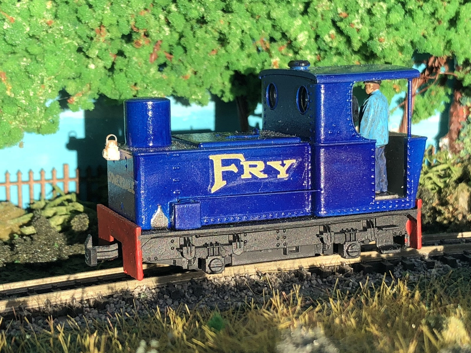 OO9 100 HP Sentinel steam locomotive kit with large side tanks, designed to fit a Kato 11-109 chassis