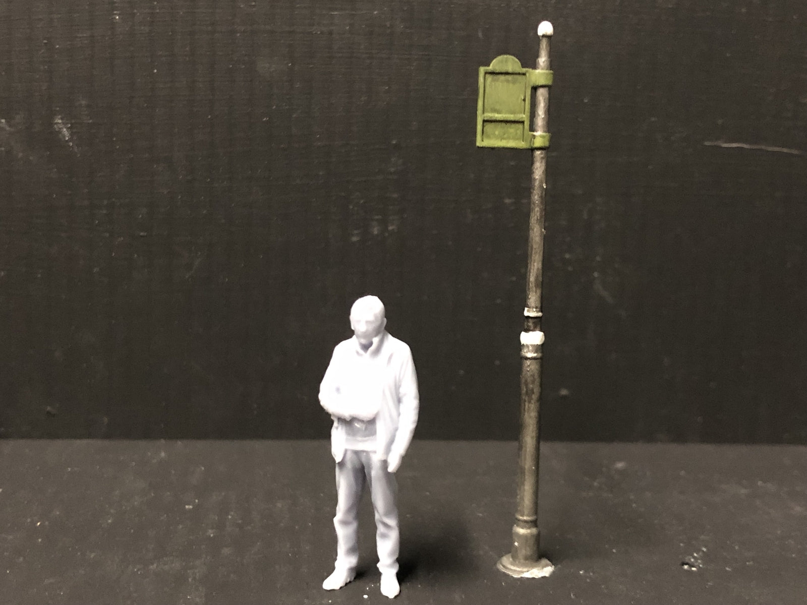 7mm scale country bus shelters with bus stop flag for O and O-16.5mm model railway layouts