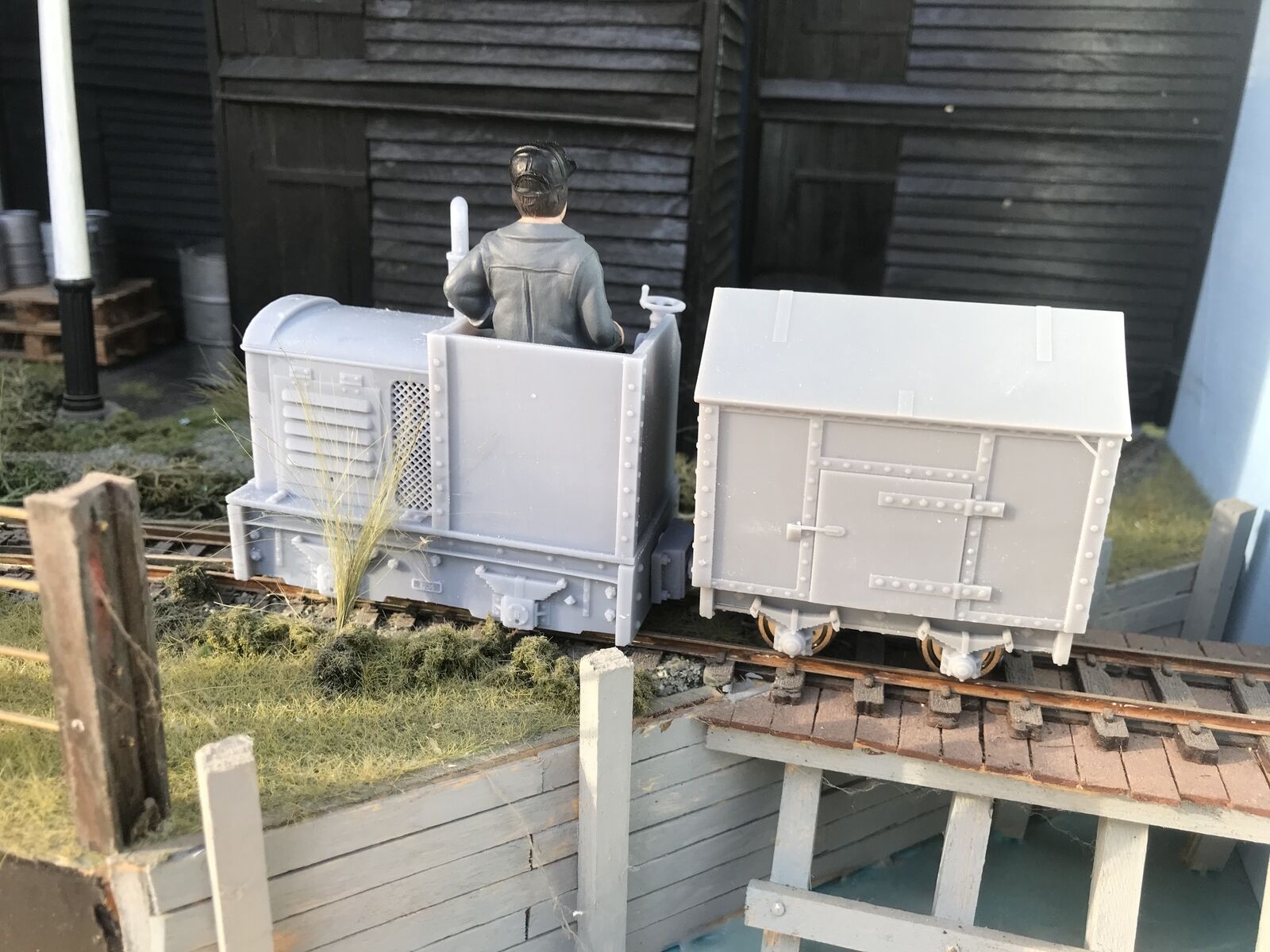 Gn15 narrow gauge gunpowder wagon kit, short body with 12.5mm spoked wheels for GN-15 model railway layouts