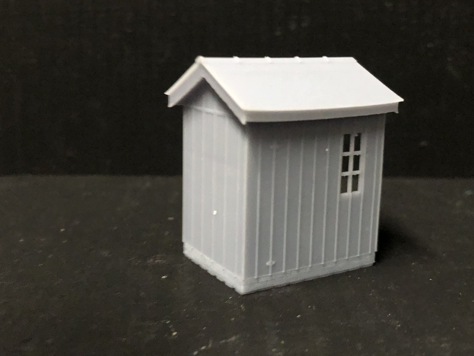 OO9/OO/HO scale Porthmadog-style ground signalman’s hut model with lever frame and glazed windows for model railways