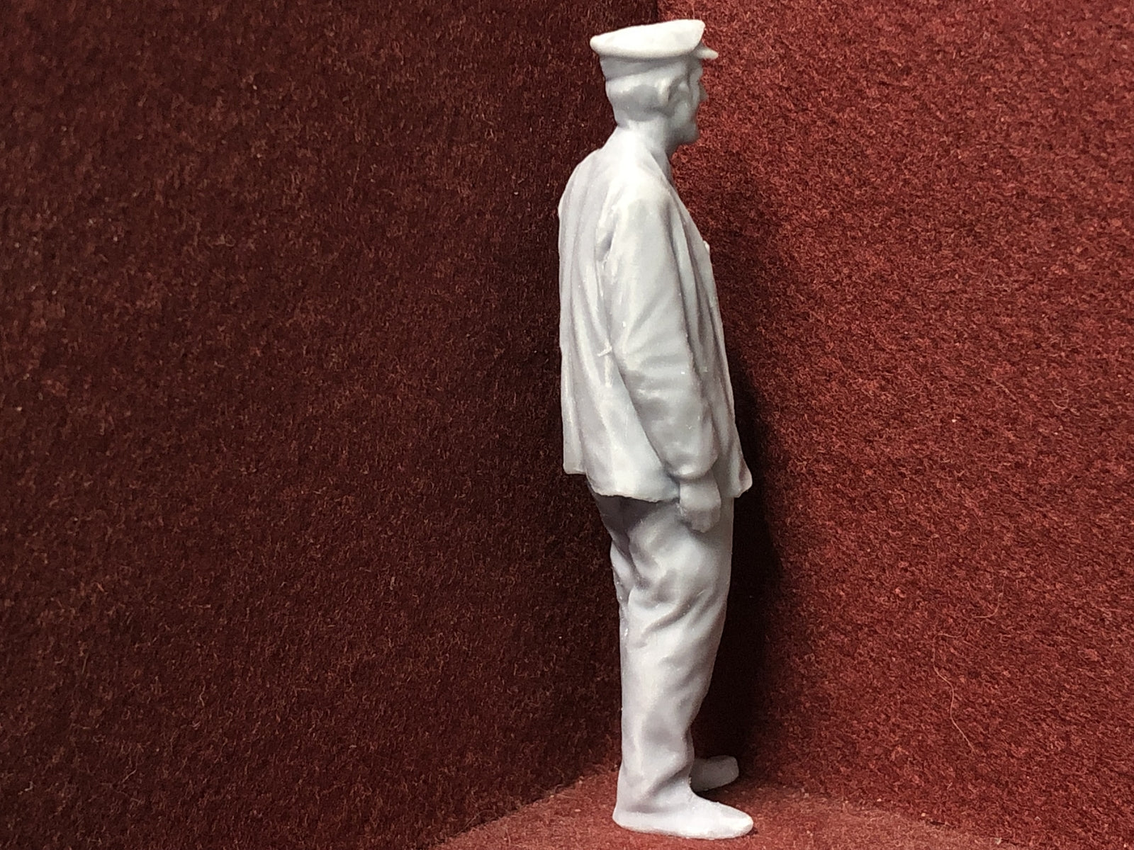 16mm scale 1:19 SM32 model railway driver figure, 3D scanned from a real person, standing pose for garden railway layouts