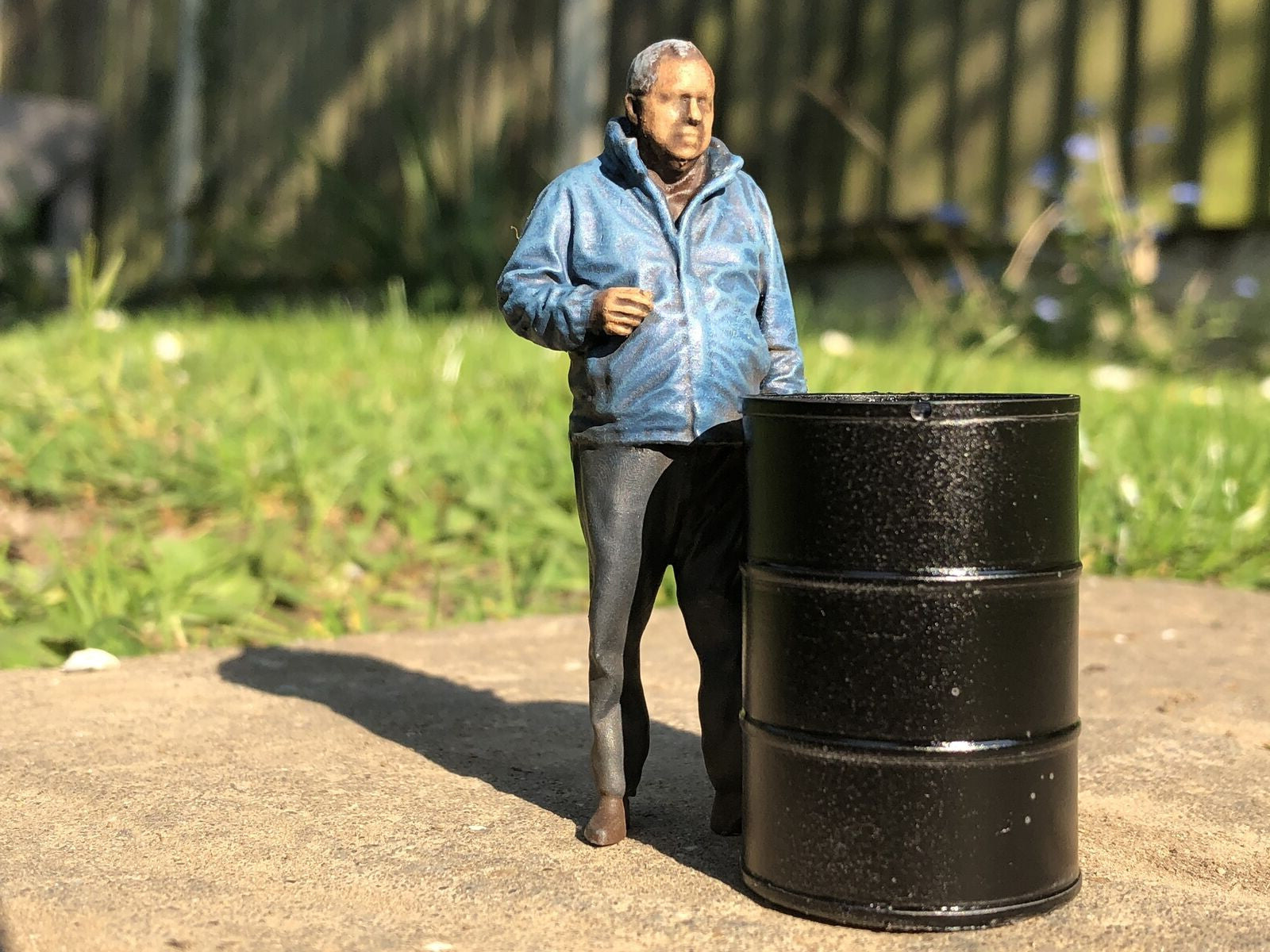 G-scale 1:22 standing driver figure for GN15 model railways, 3D scanned from a real person, unpainted miniature model