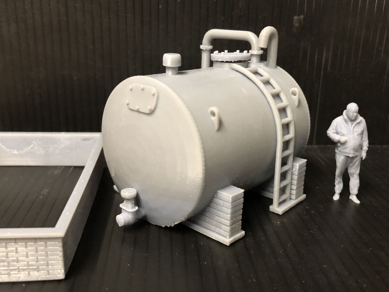 O gauge / O-16.5 7mm scale diesel fuel tank on brick bund with ladder, pipework and standing figure for depot or yard scenes
