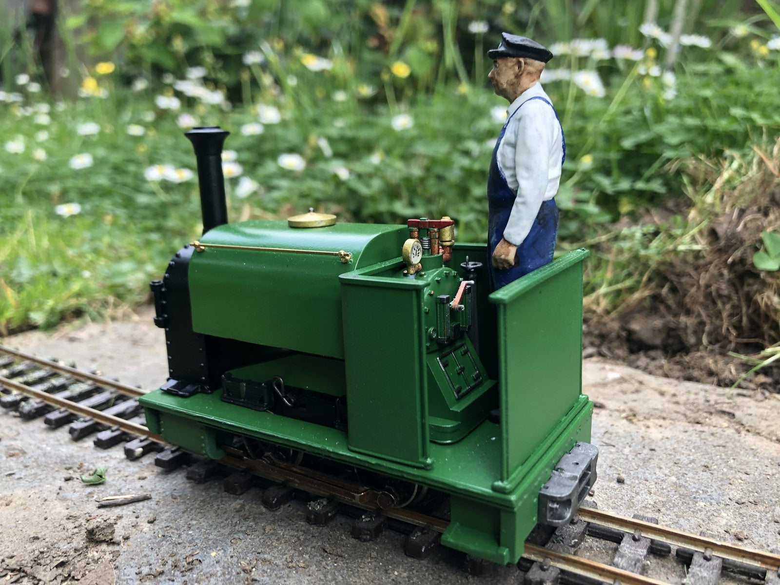 GN15 steam locomotive kit for quarry layouts, G scale on 00 track using a Hornby Smokey Joe 0-4-0 chassis