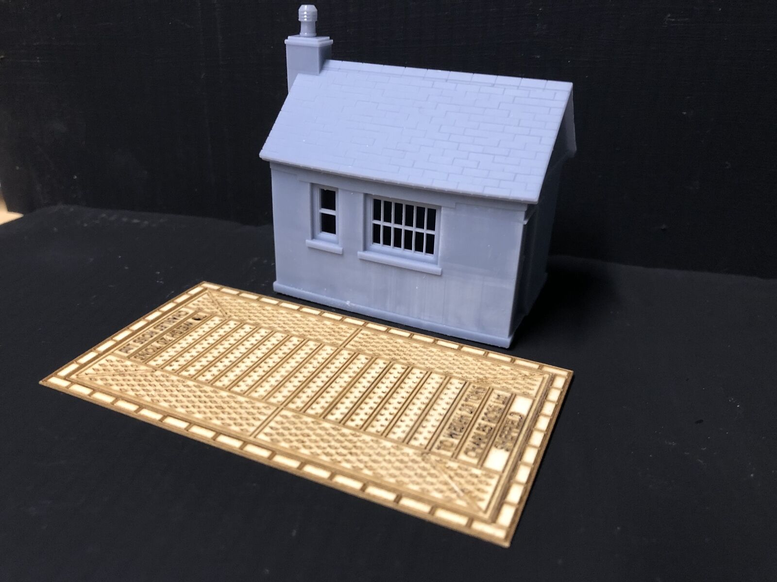 OO9/OO/HO scale model railway weighbridge and office building kit based on Charlestown and Minffordd station designs