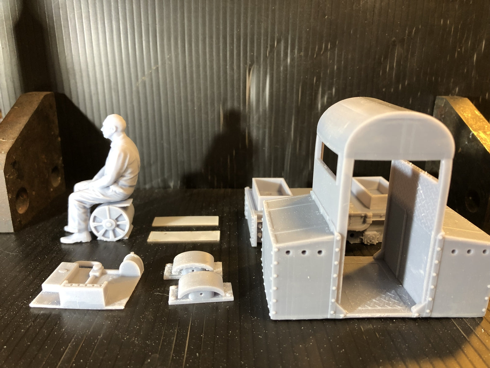 GN15 cabbed English Electric Brush critter quarry loco kit for 1:22.5 narrow gauge layouts, supplied without chassis