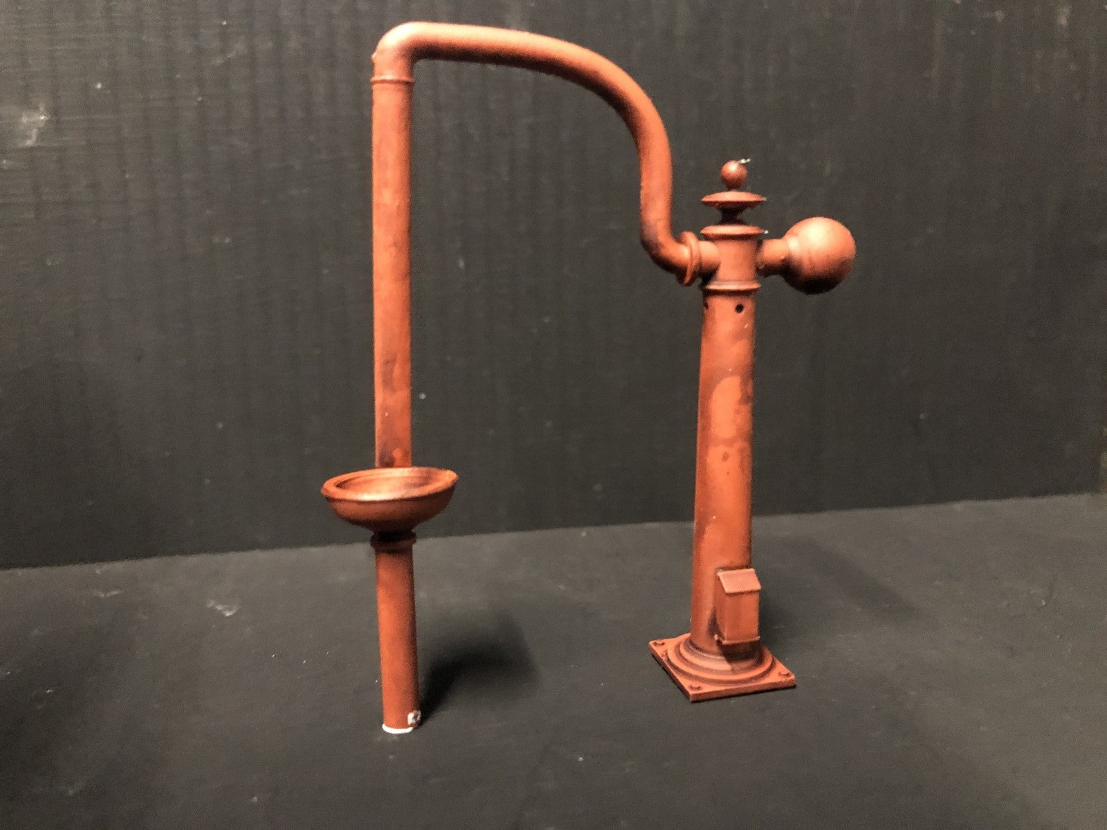 OO gauge NER water crane kit based on Goathland Station, with overflow funnel and control stand for model railway layouts